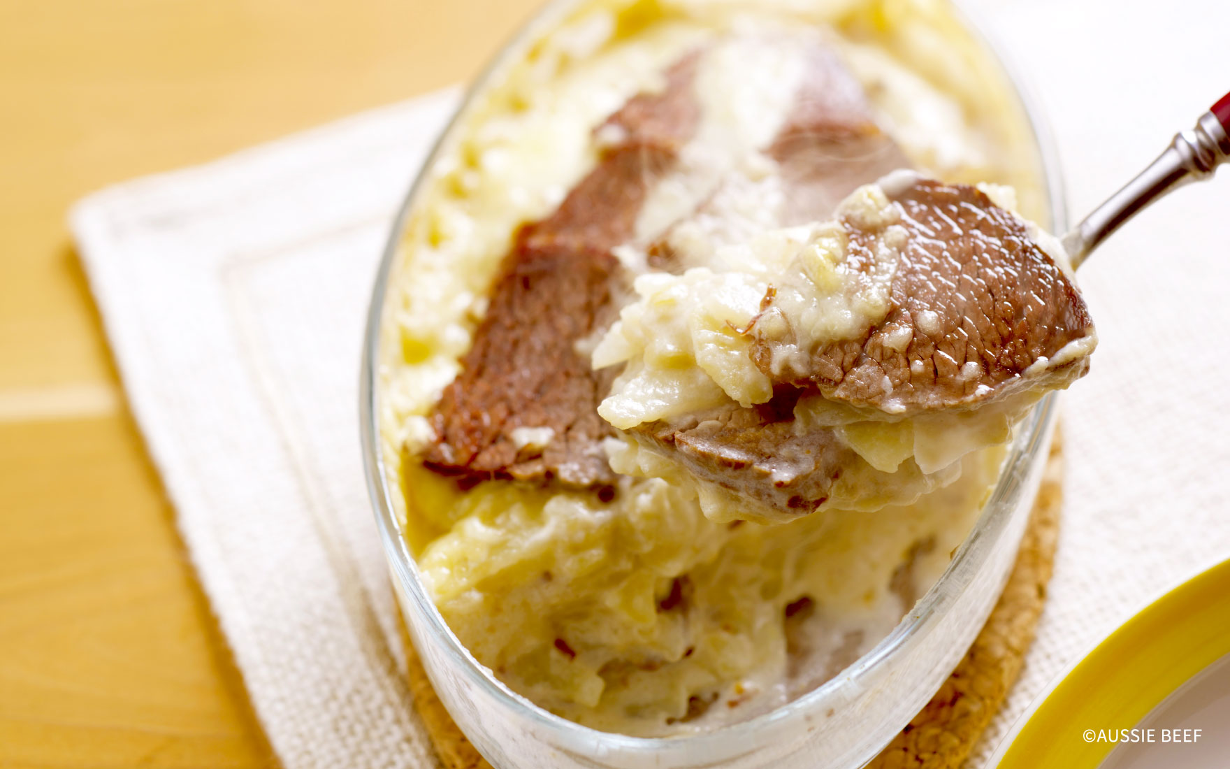 ポトフの肉とじゃがいものグラタン