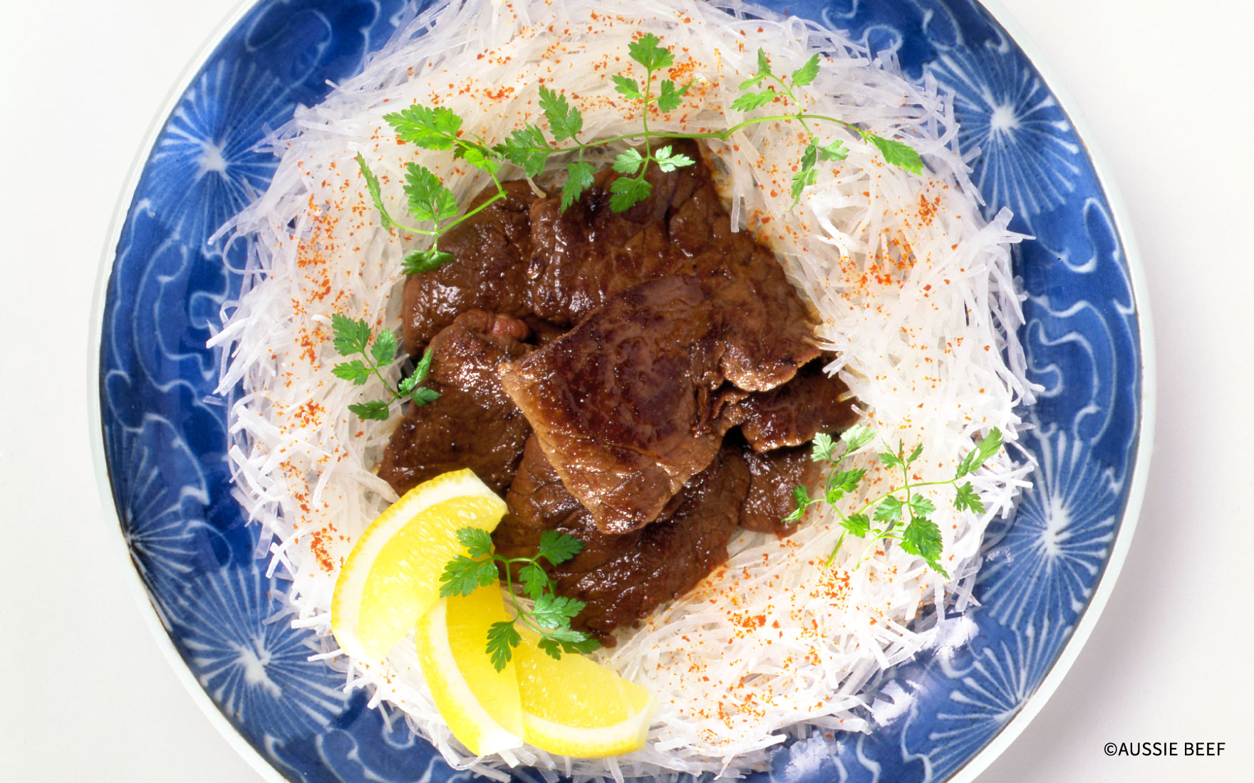 牛肉のソテーと大根のサラダ