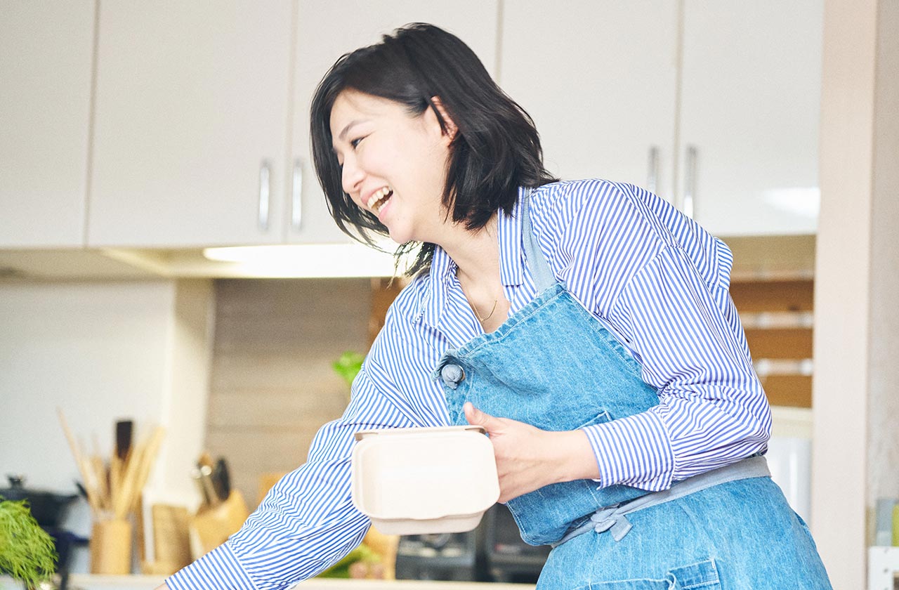 「惣菜は味が濃くて不健康なものと思われがちですが、近年はナチュラル志向になっています。健康に良い惣菜を作ることで、選べる選択肢が増えていくのも大切なことだと思っています」と石坂さん。